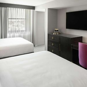Queen Room Mobility accessible